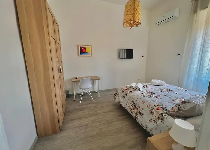 Zara Home - Free Parking